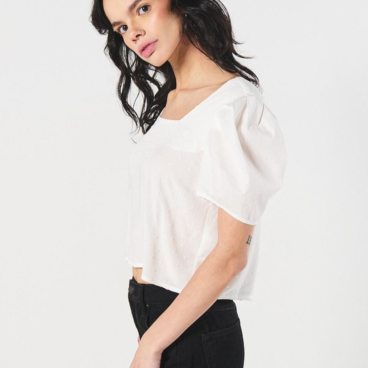 KOAJ - KOAJ Blusa unicolor manga corta tipo globo con escotes cuadr Mujer