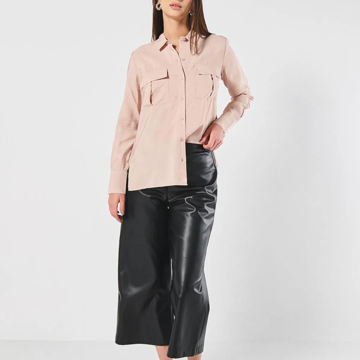 KOAJ - KOAJ Blusa unicolor manga larga con doble bolsillo con tapa Mujer