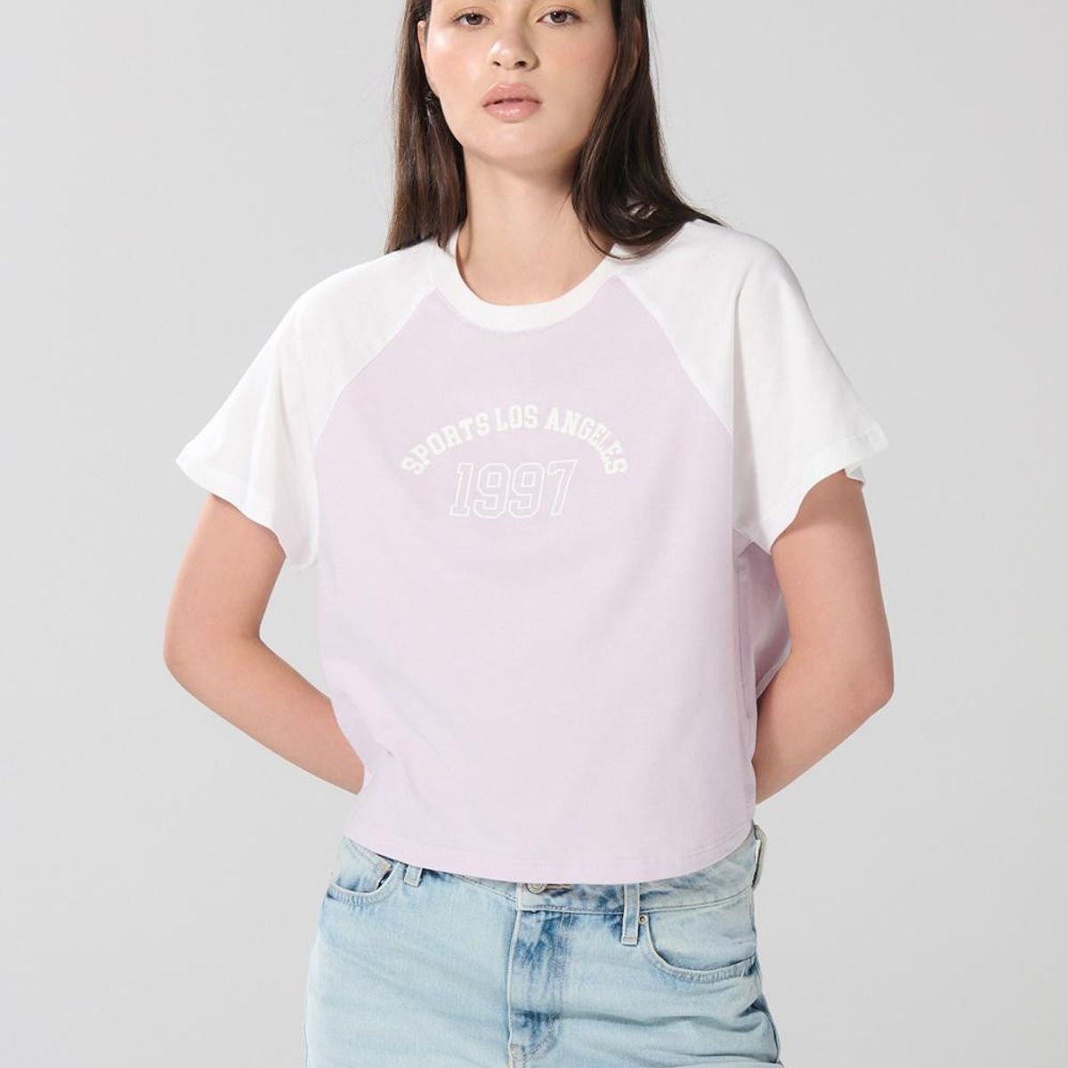 KOAJ - KOAJ Camiseta college lila clara con manga ranglan corta Mujer