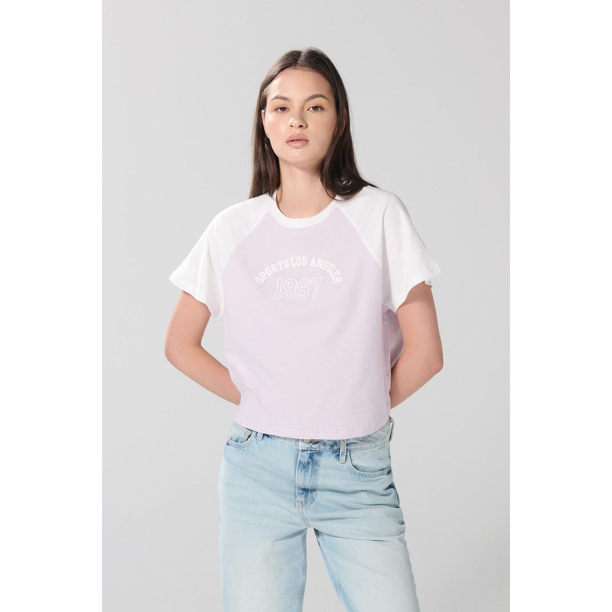 KOAJ - KOAJ Camiseta college lila clara con manga ranglan corta Mujer