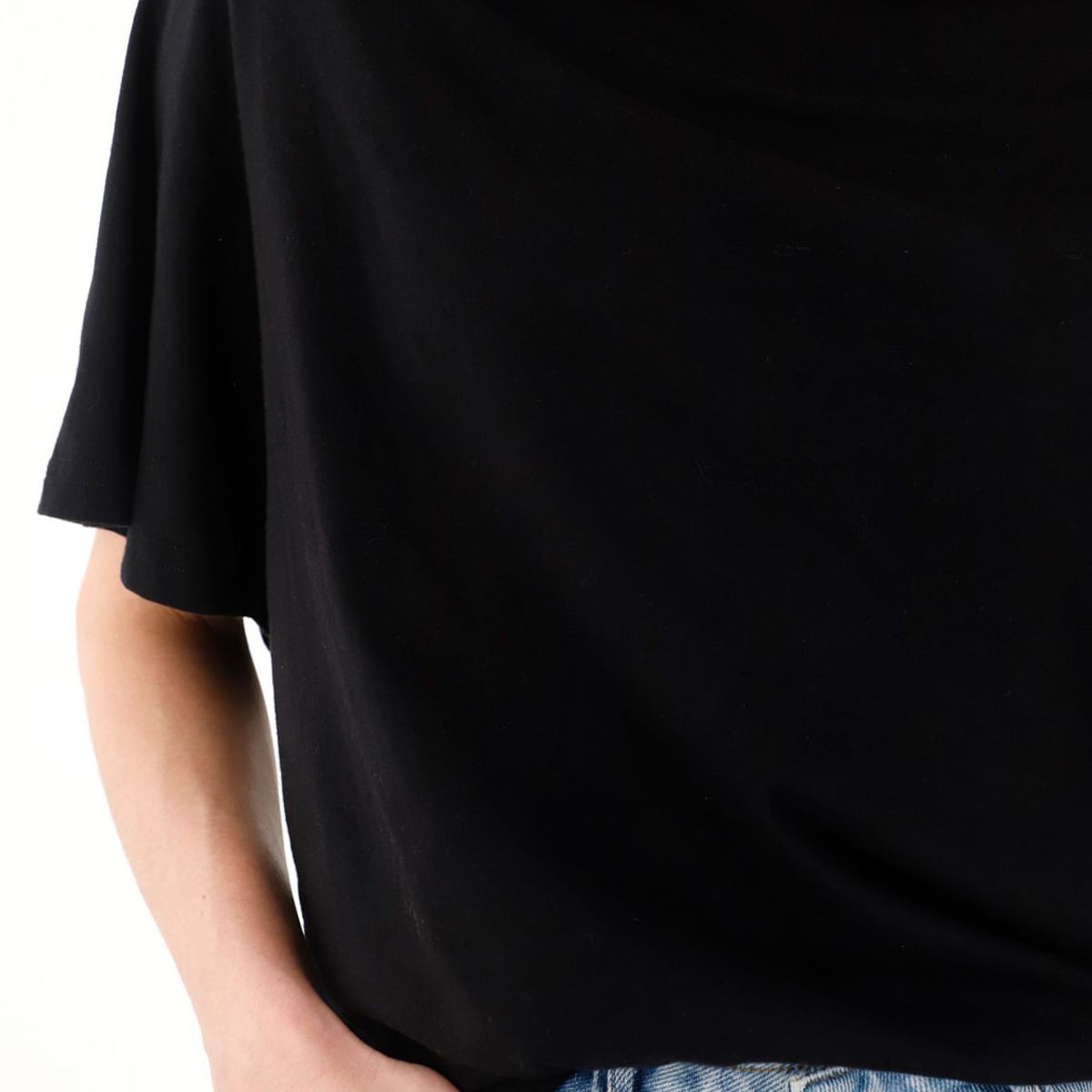 TENNIS - Camiseta negra con escote drapeado para mujer