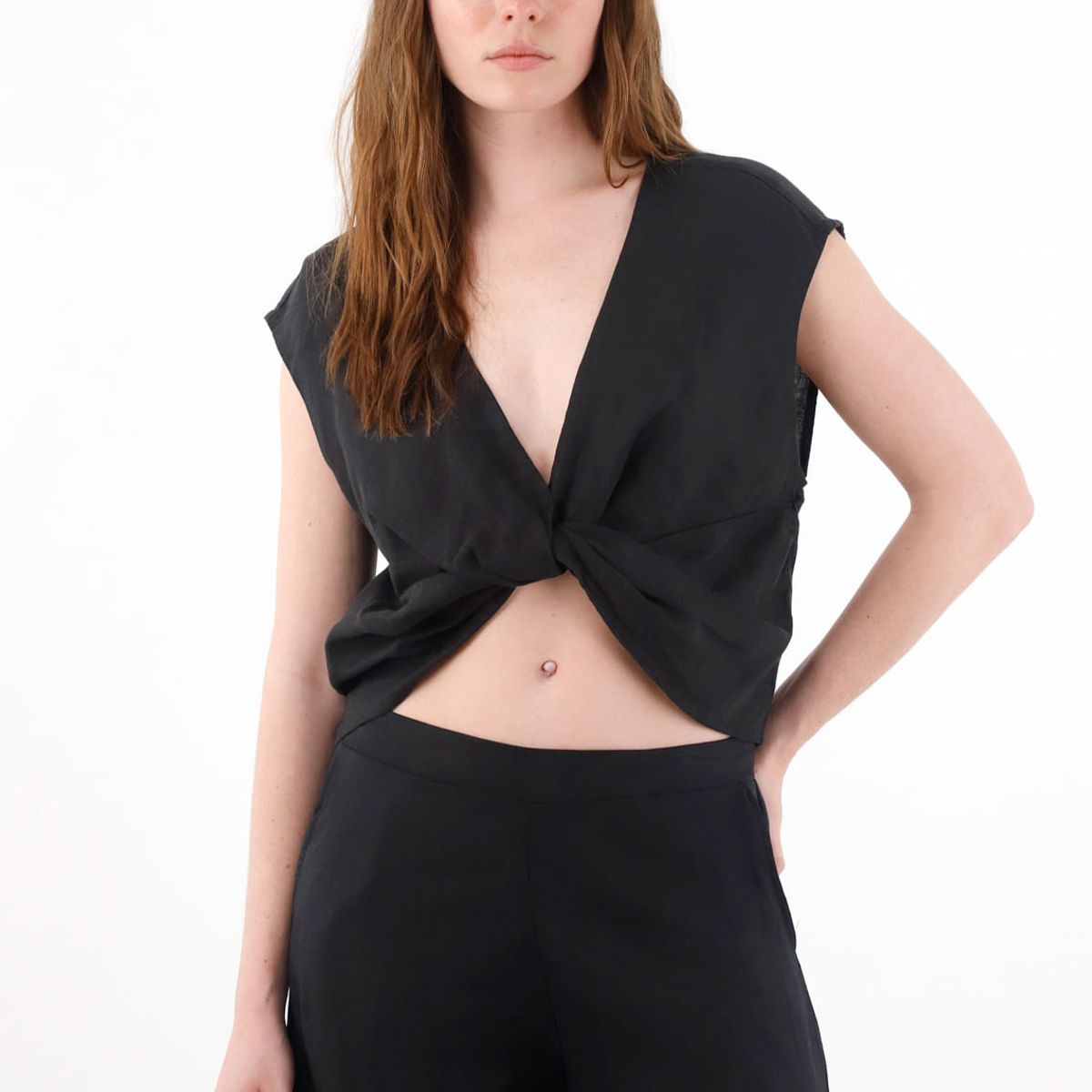 TENNIS - Camisa amplia en lino 100% negra para mujer