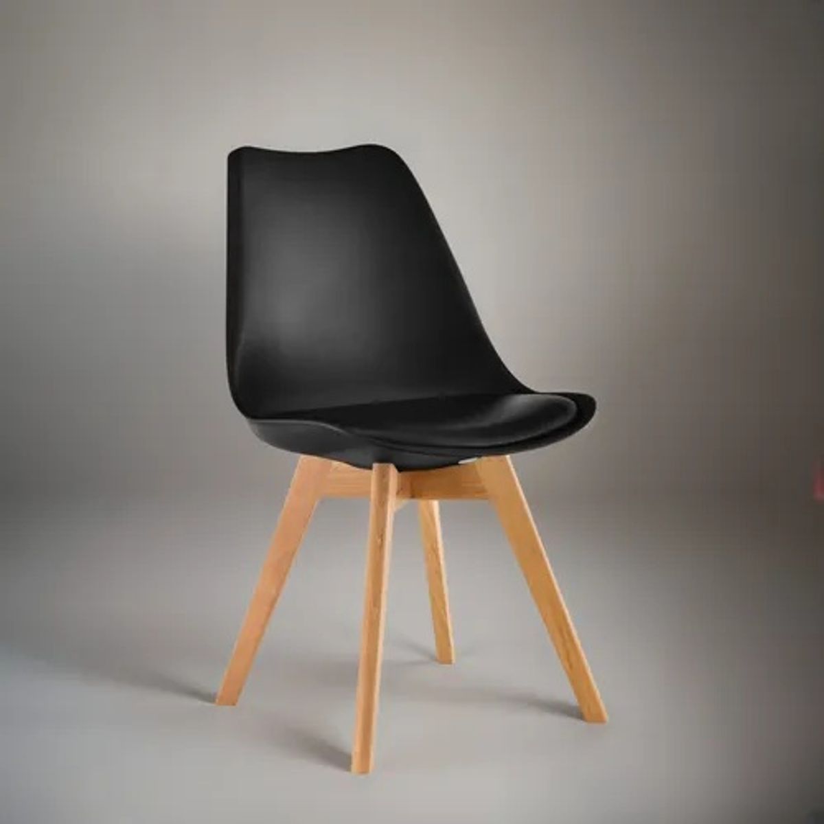 GENERICO - Sillas Eames Acolchada Negra