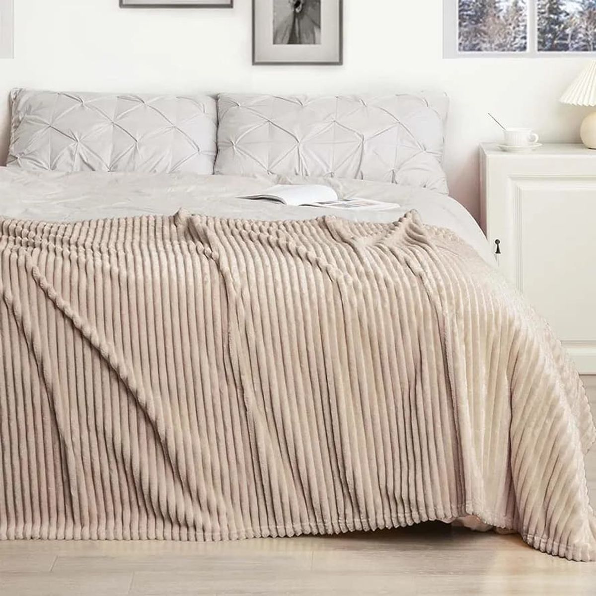 GENERICO - Cobija Ovejero Acanalada Doble-Queen 210x190 Color Beige