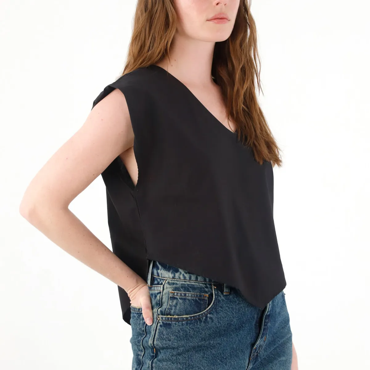 TENNIS - Camisa manga sisa escote en V negra para mujer