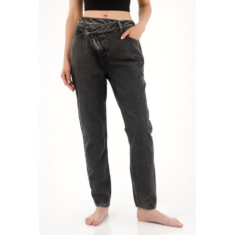 TENNIS - Jean Mom tiro alto en black denim para mujer