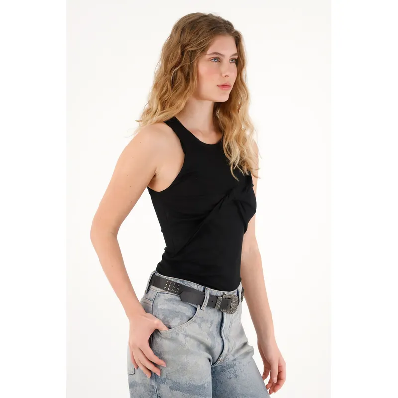 TENNIS - Camiseta negra con detalle entorchado para mujer