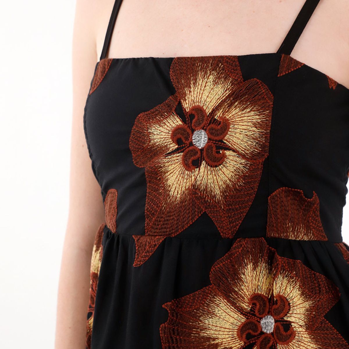 TENNIS - Vestido corto bordado multicolor para mujer