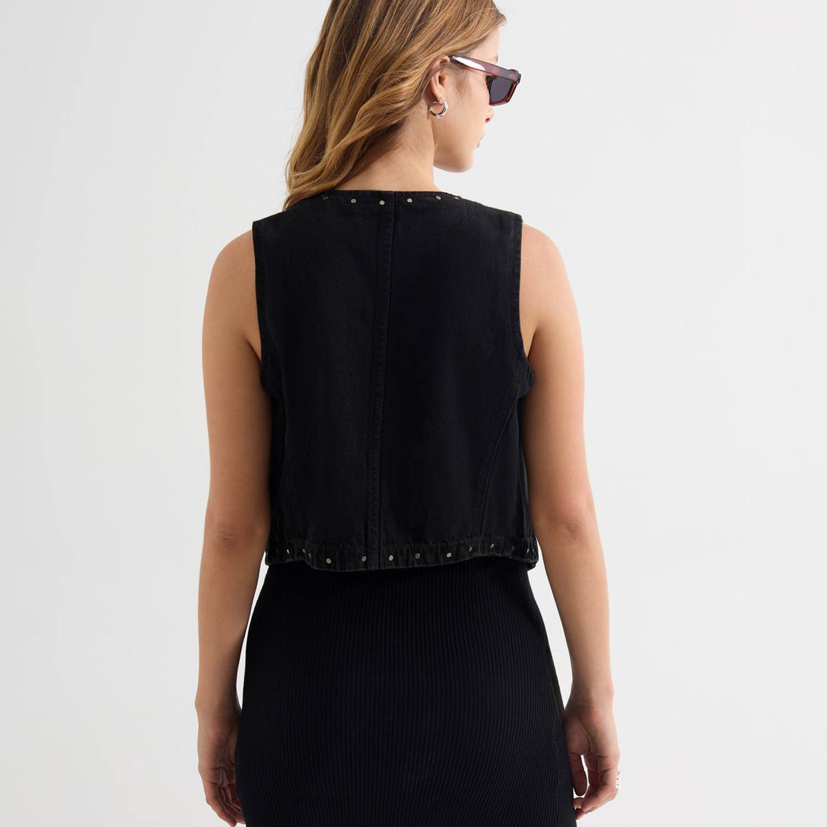 SEVEN SEVEN - Chaleco Negro Con Taches Metálicos  Para Mujer Negro Seven Seven