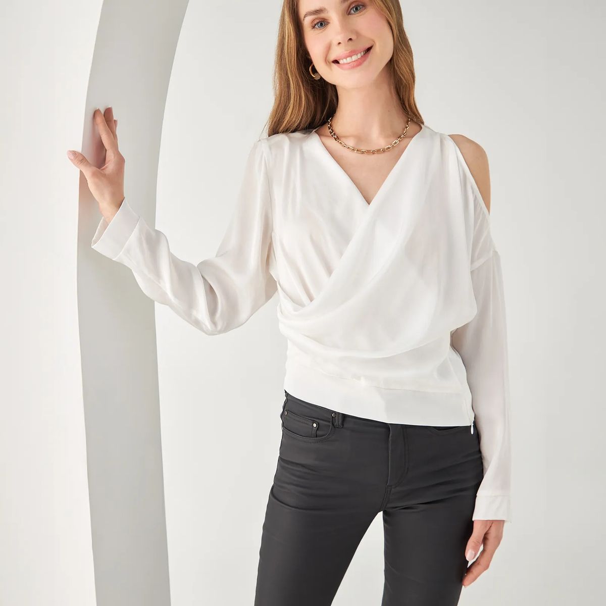 ESPRIT - Camisa Esprit Mujer Tela tipo Satín Escote en V