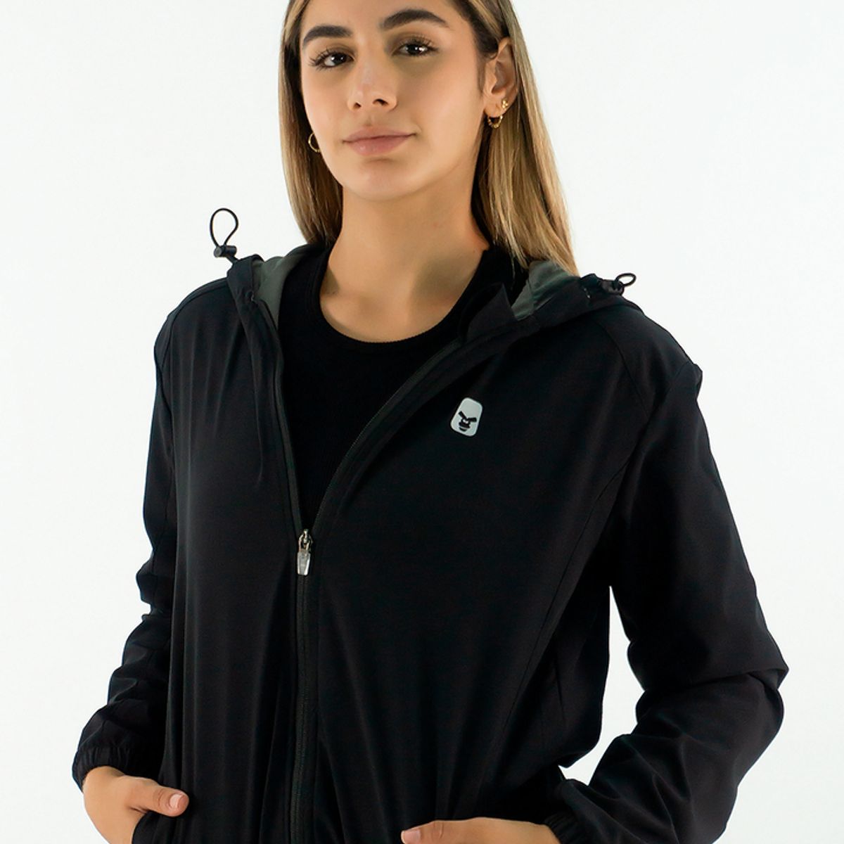 NO RULES - CHAQUETA DEPORTIVA NEGRA.