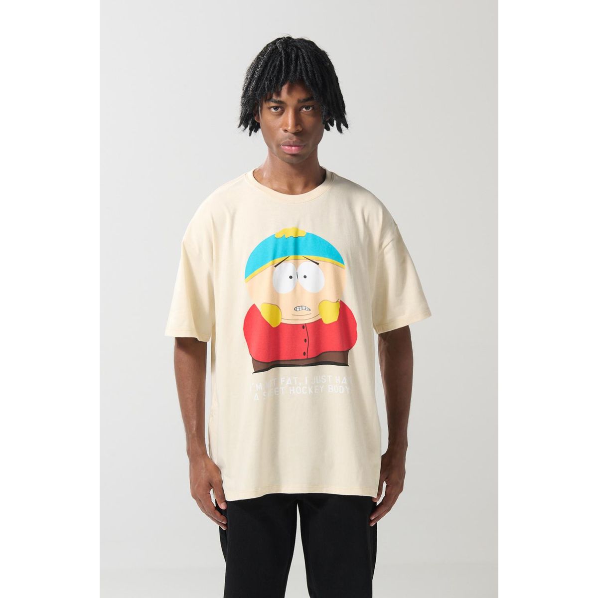 KOAJ - KOAJ Camiseta oversize kaki manga corta con arte de South P Hombre