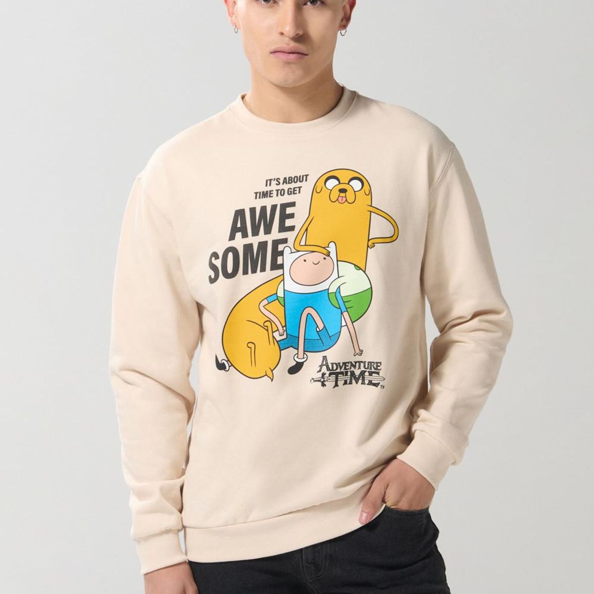 KOAJ - KOAJ Buzo cuello redondo kaki con diseño de Hora de Aventura Hombre