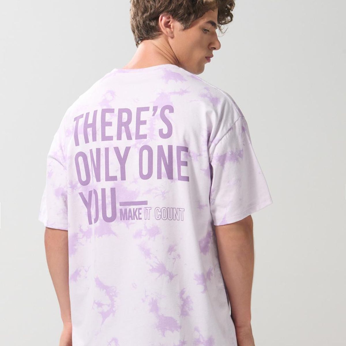 KOAJ - KOAJ Camiseta lila tie dye oversize con textos y manga corta Hombre