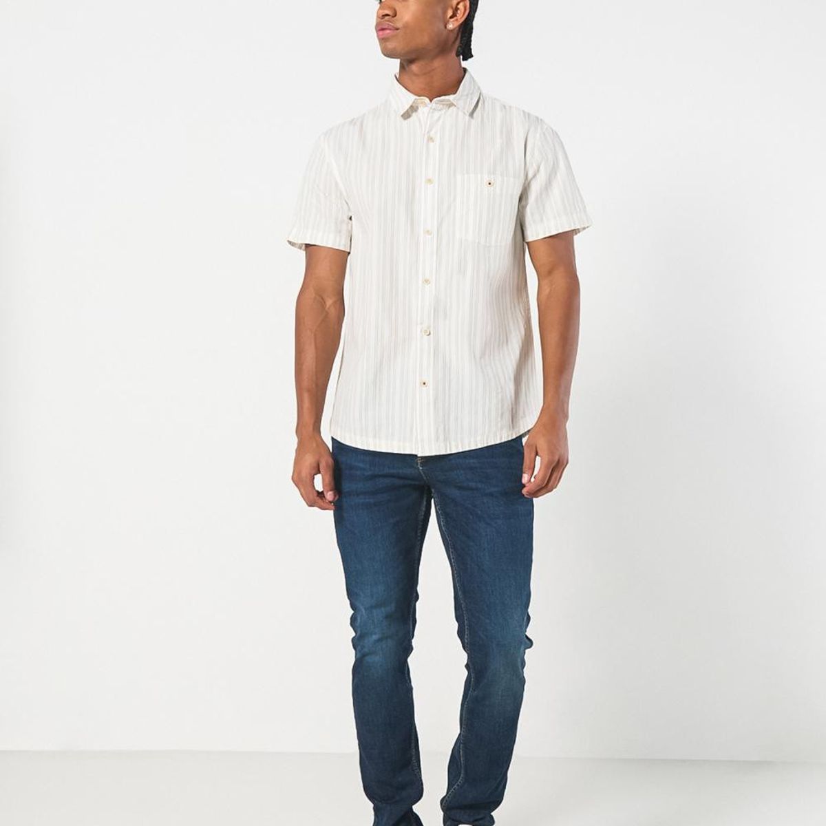 KOAJ - KOAJ Camisa crema clara a rayas con cuello sport collar Hombre