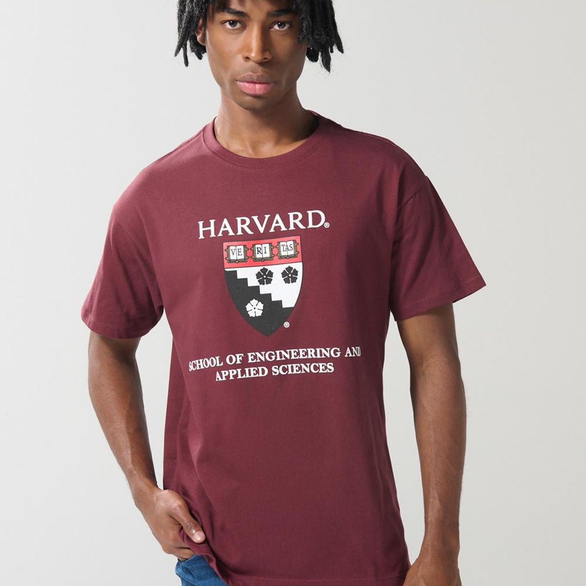 KOAJ - KOAJ Camiseta roja oscura de Harvard con cuello redondo Hombre