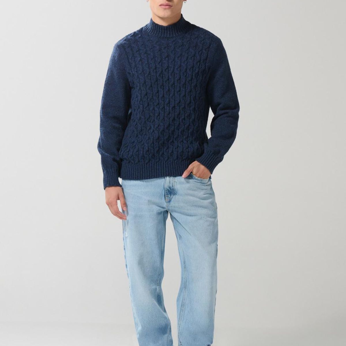 KOAJ - KOAJ Suéter unicolor cuello alto con trenzas Hombre