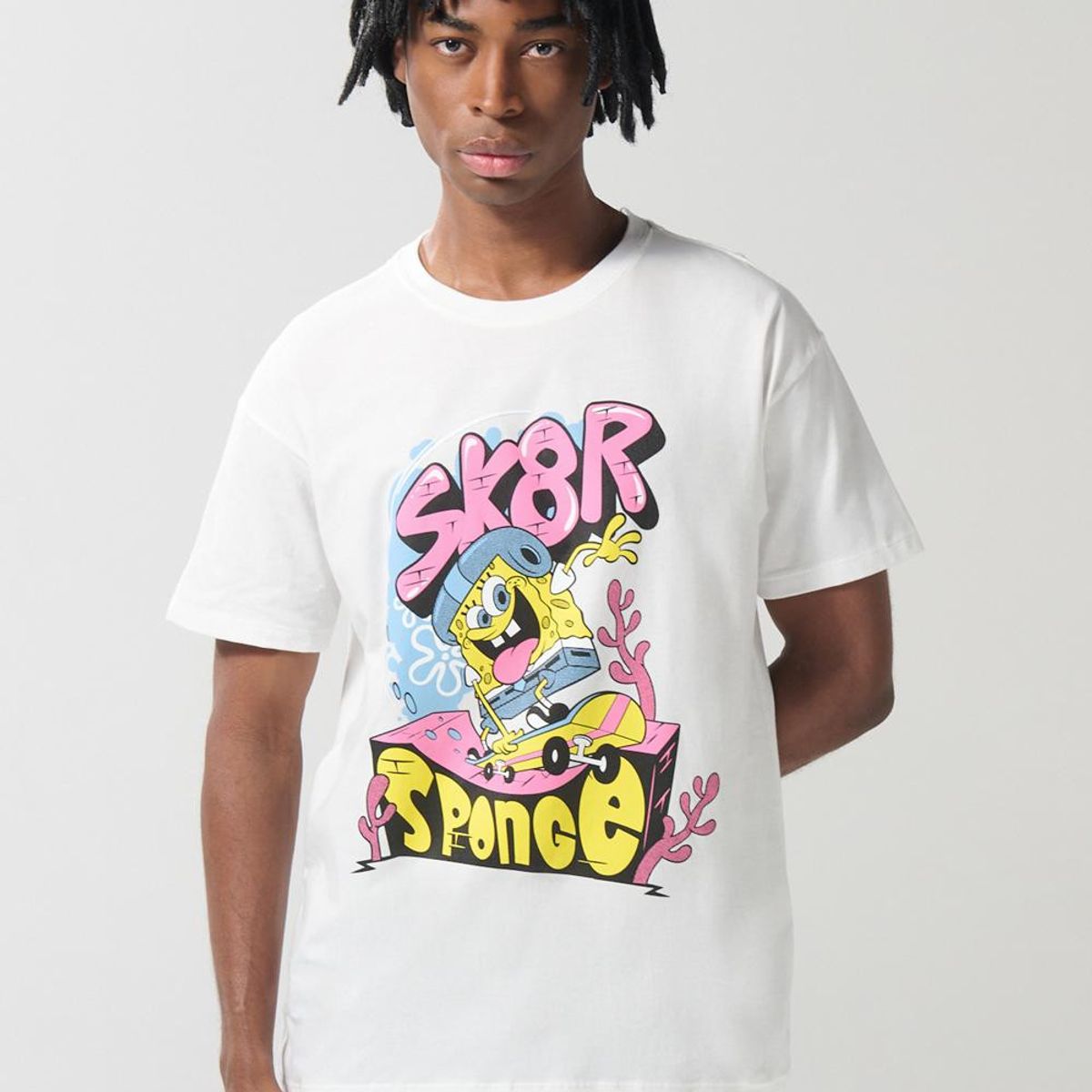 KOAJ - KOAJ Camiseta en algodón de Bob Esponja crema cuello redond Hombre