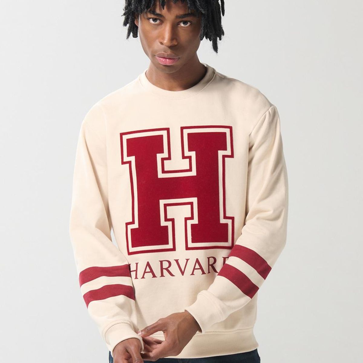 KOAJ - KOAJ Buzo cuello redondo con estampado de Harvard Hombre