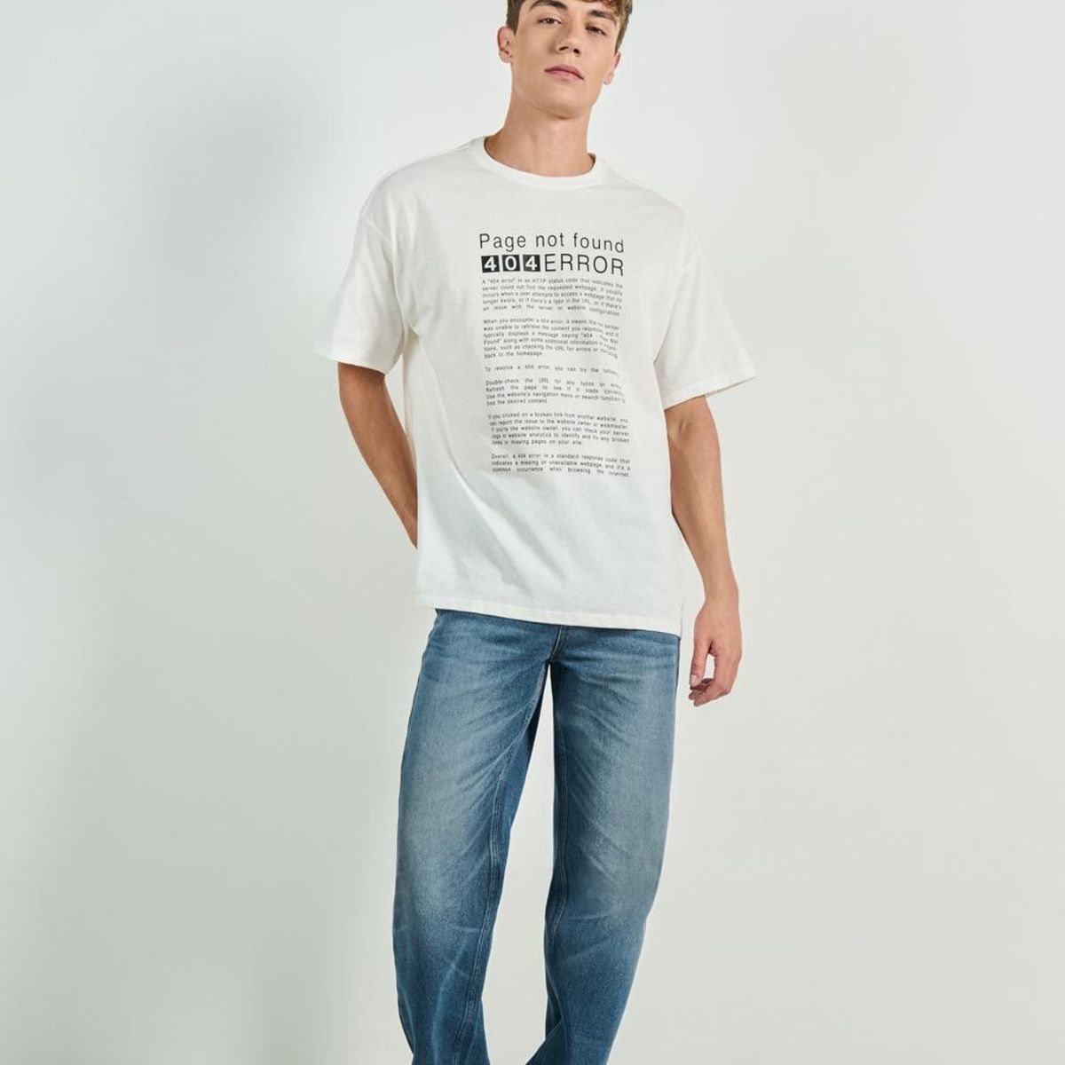 KOAJ - KOAJ Camiseta crema oversize con texto estampado y manga co Hombre