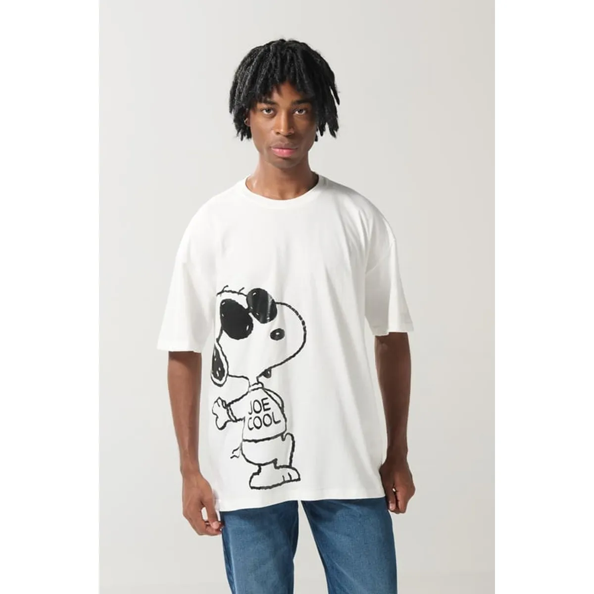 KOAJ - KOAJ Camiseta oversize crema de Snoopy manga corta Hombre