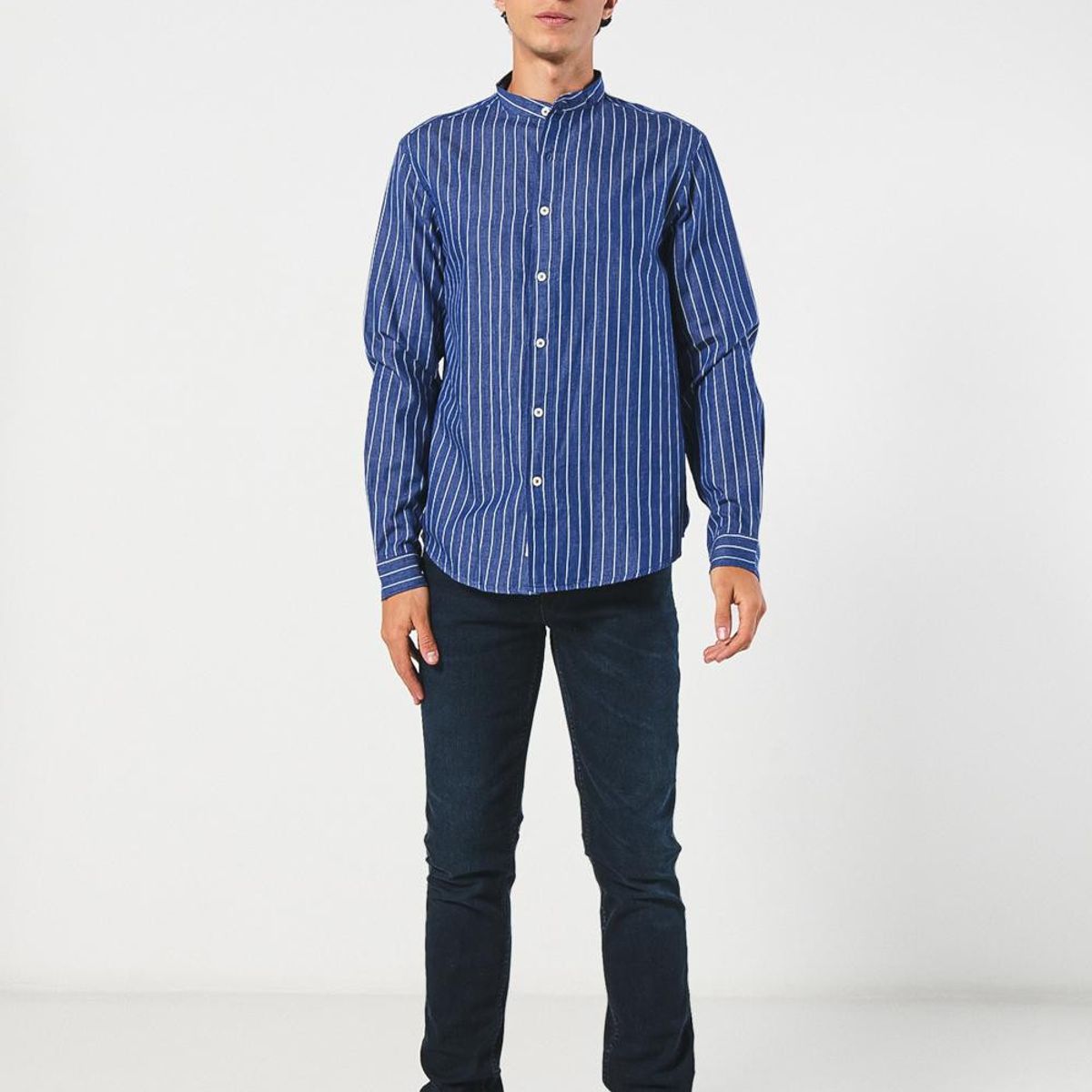 KOAJ - KOAJ Camisa cuello nerú azul oscura con rayas blancas Hombre