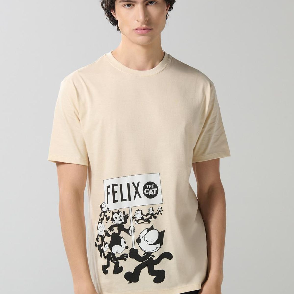 KOAJ - KOAJ Camiseta kaki cuello redondo con arte de Félix el Gato Hombre