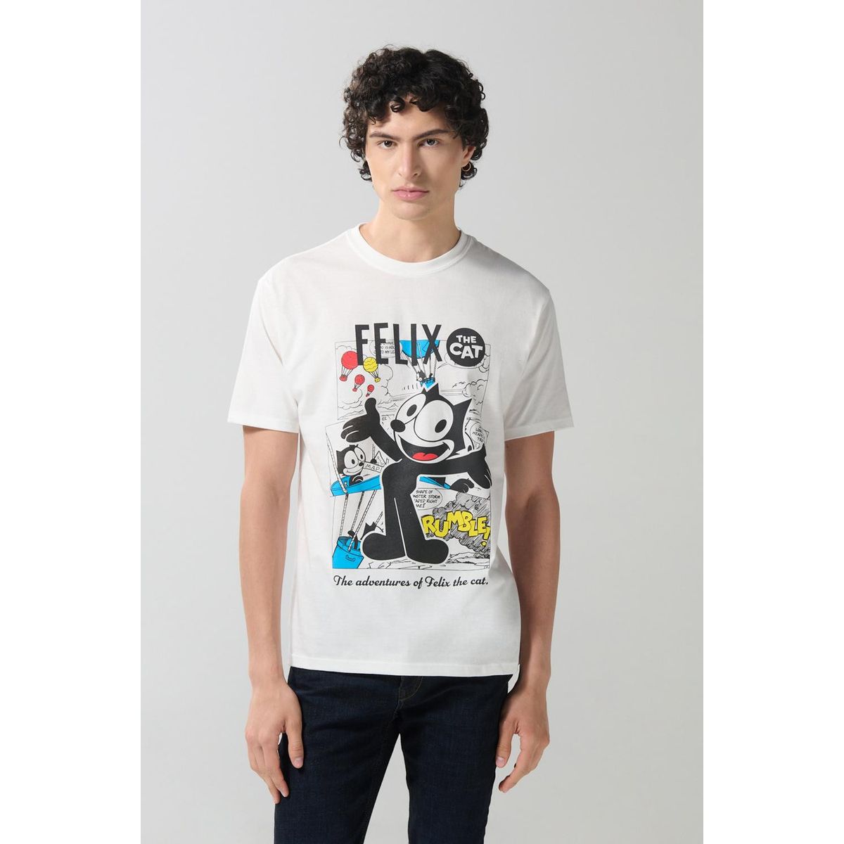 KOAJ - KOAJ Camiseta crema clara manga corta con arte de Félix el  Hombre