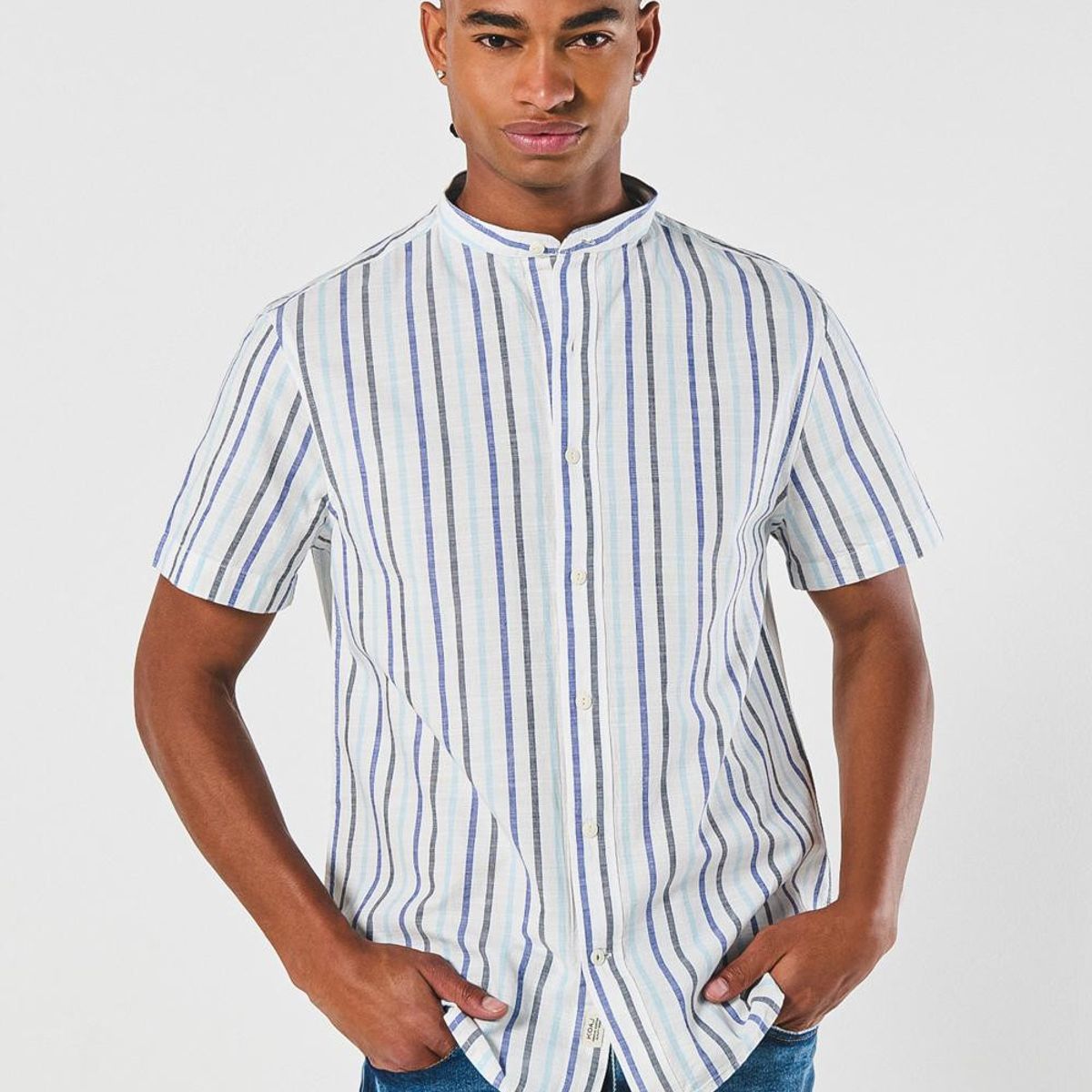 KOAJ - KOAJ Camisa cuello nerú blanca con rayas en contraste Hombre