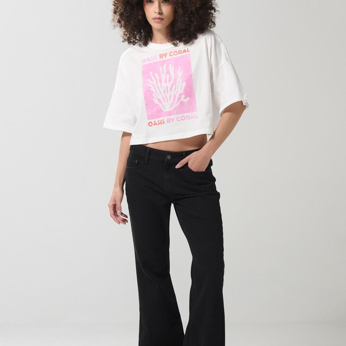 KOAJ - KOAJ Camiseta crop top oversize unicolor con arte marino Mujer