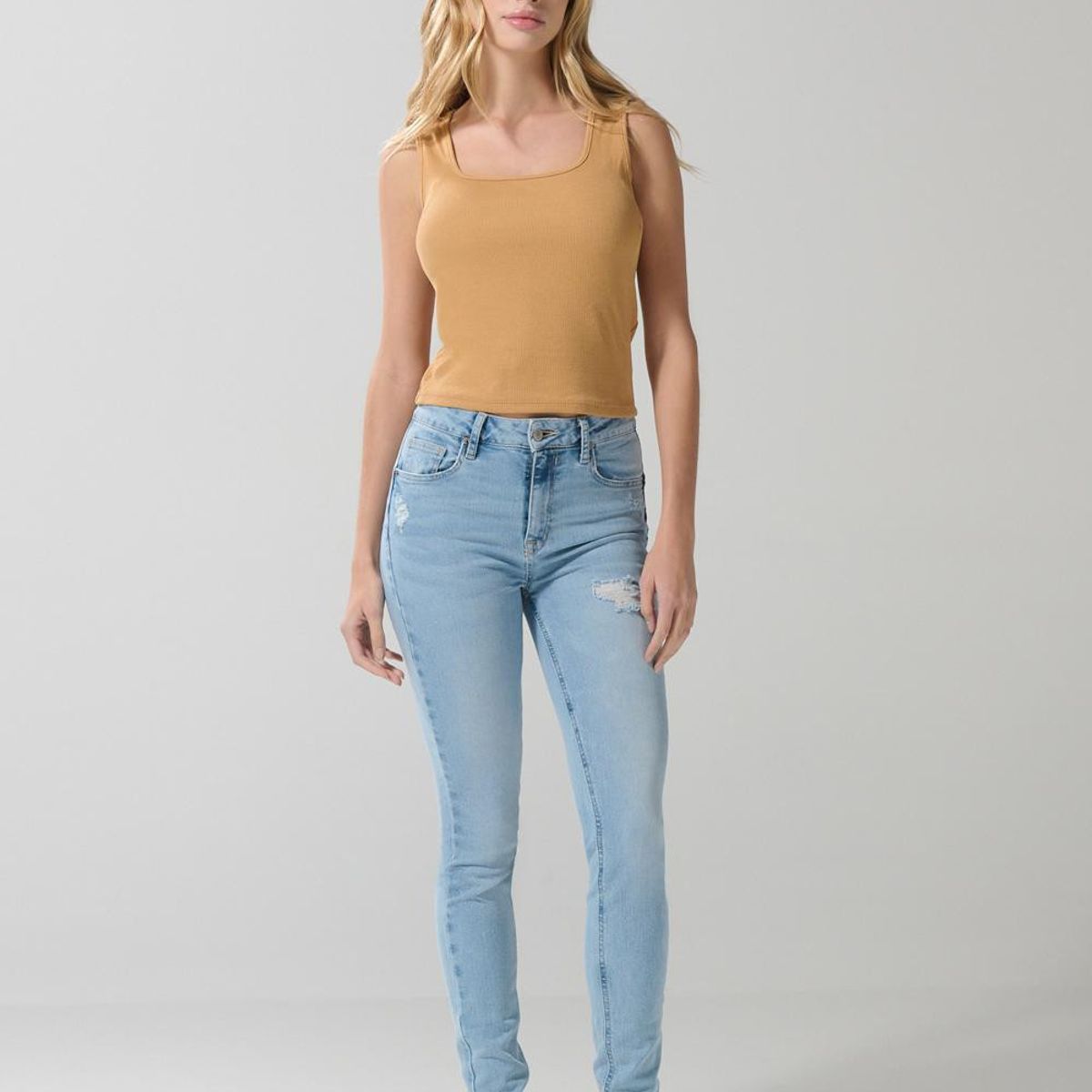 KOAJ - KOAJ Camiseta unicolor con escote cuadrado y manga sisa Mujer