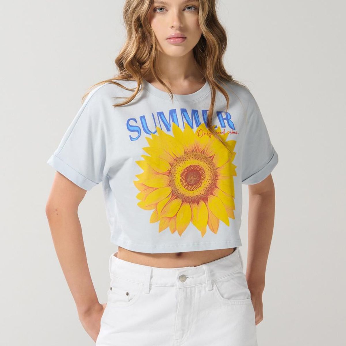 KOAJ - KOAJ Camiseta oversize unicolor crop top con diseño en frent Mujer