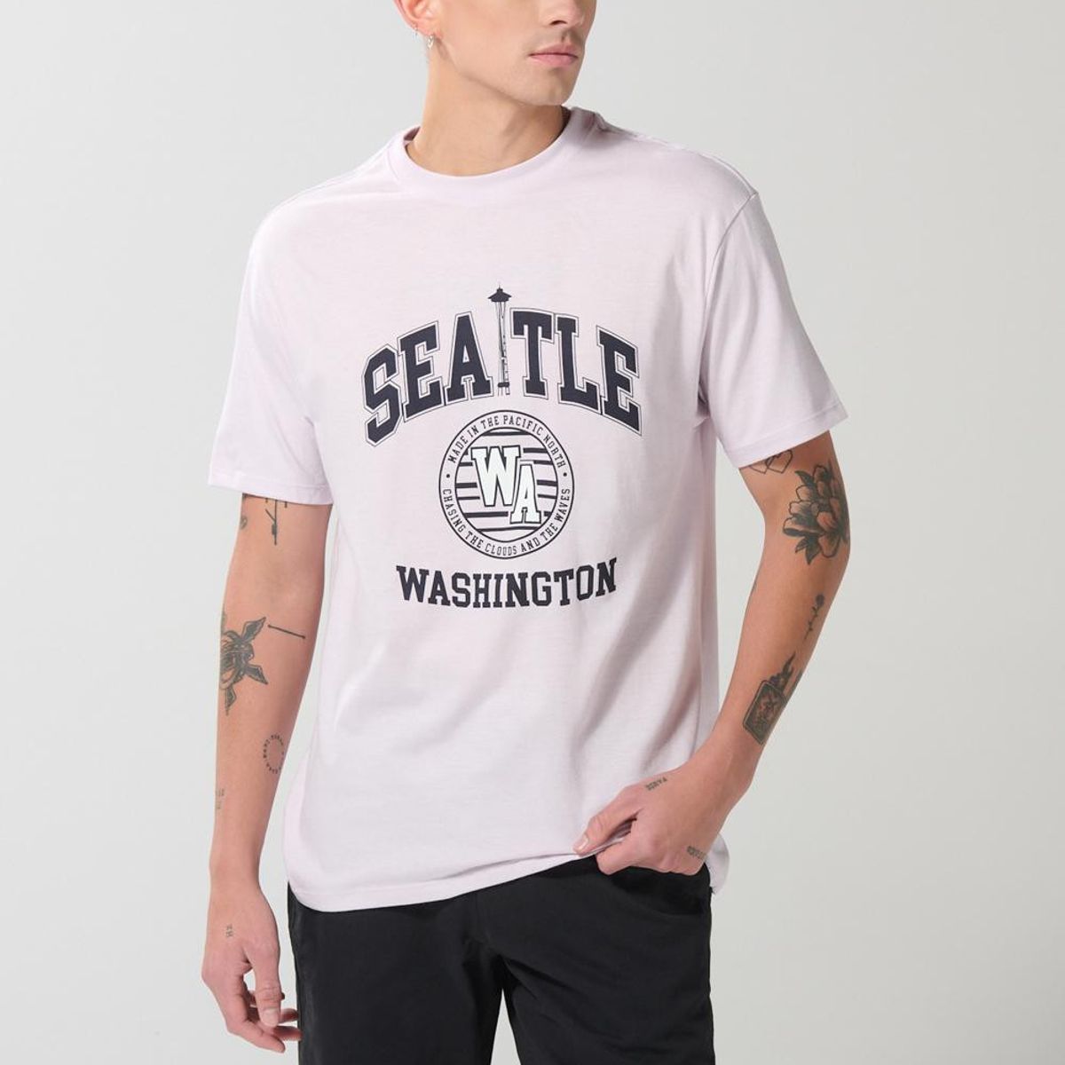 KOAJ - KOAJ Camiseta lila clara cuello redondo con diseño college Hombre