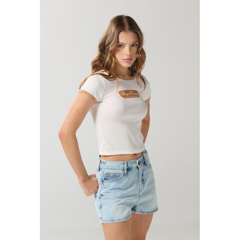 KOAJ - KOAJ Camiseta crema con contrastes, manga corta y texto en fre MUJER
