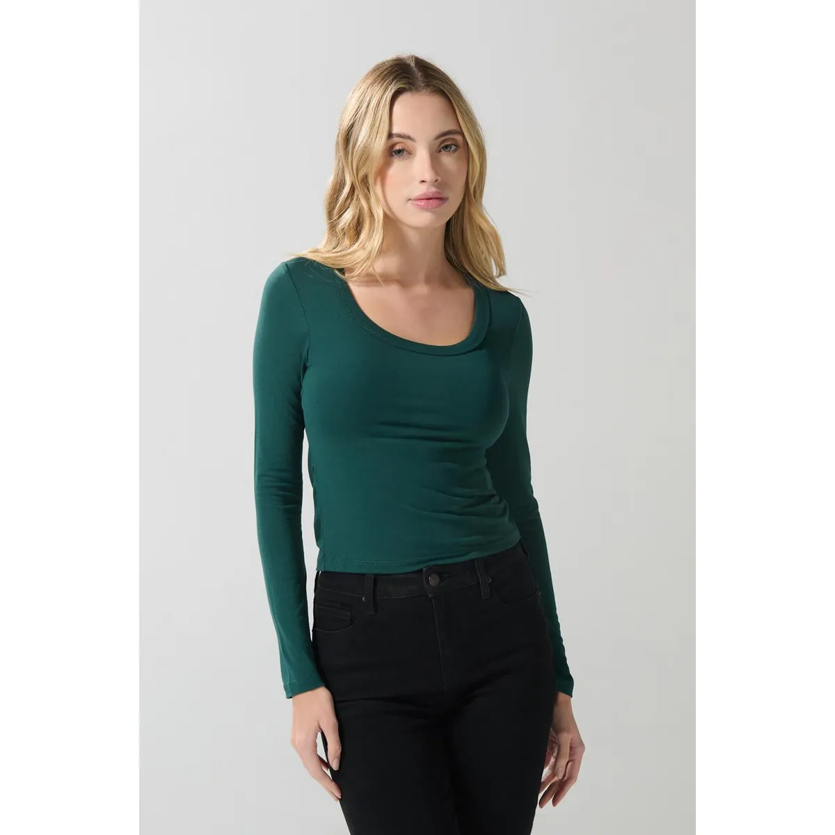 KOAJ - KOAJ Camiseta manga larga en viscosa unicolor con escote en Mujer