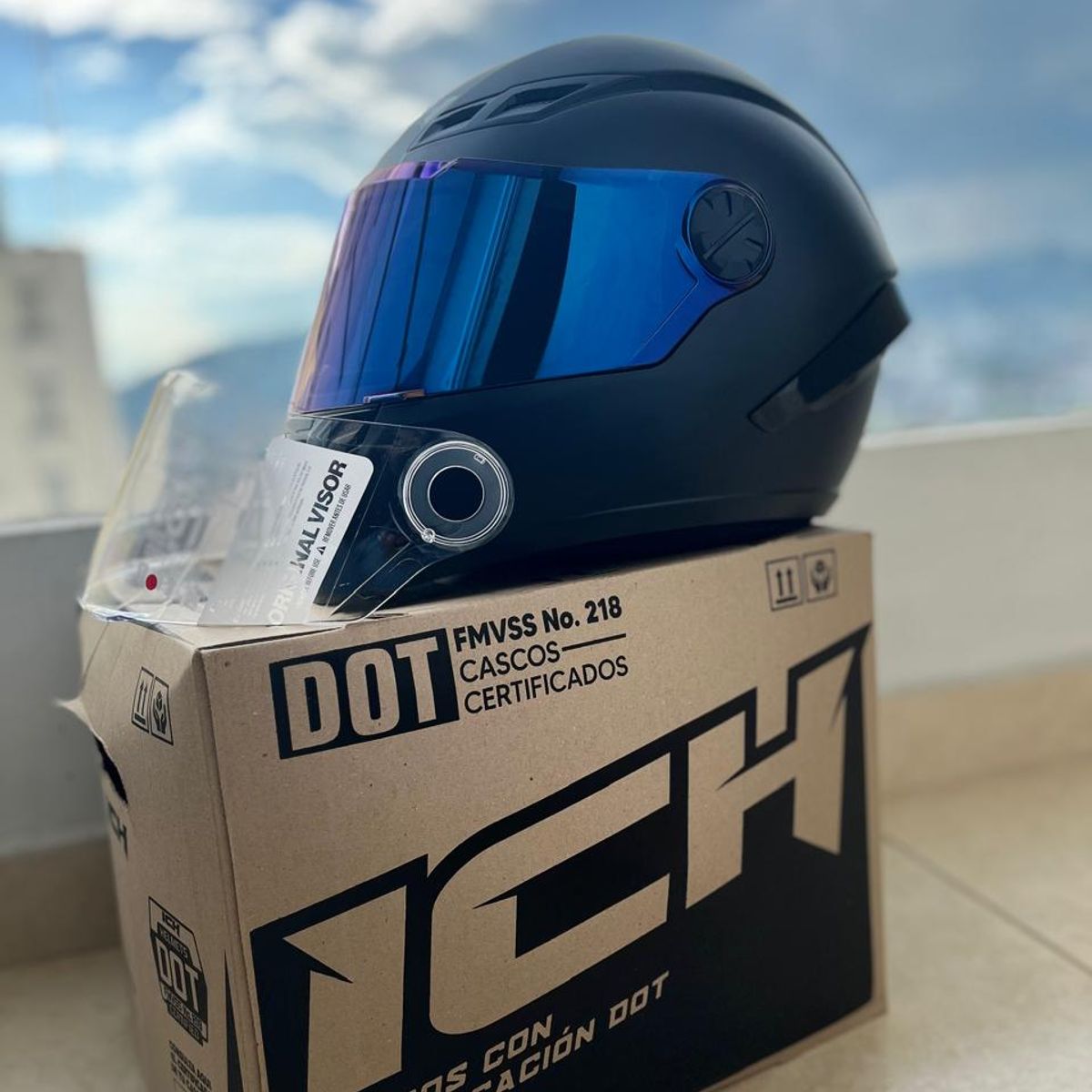ICH - Casco Ich 501 Visera Azul y Transparente