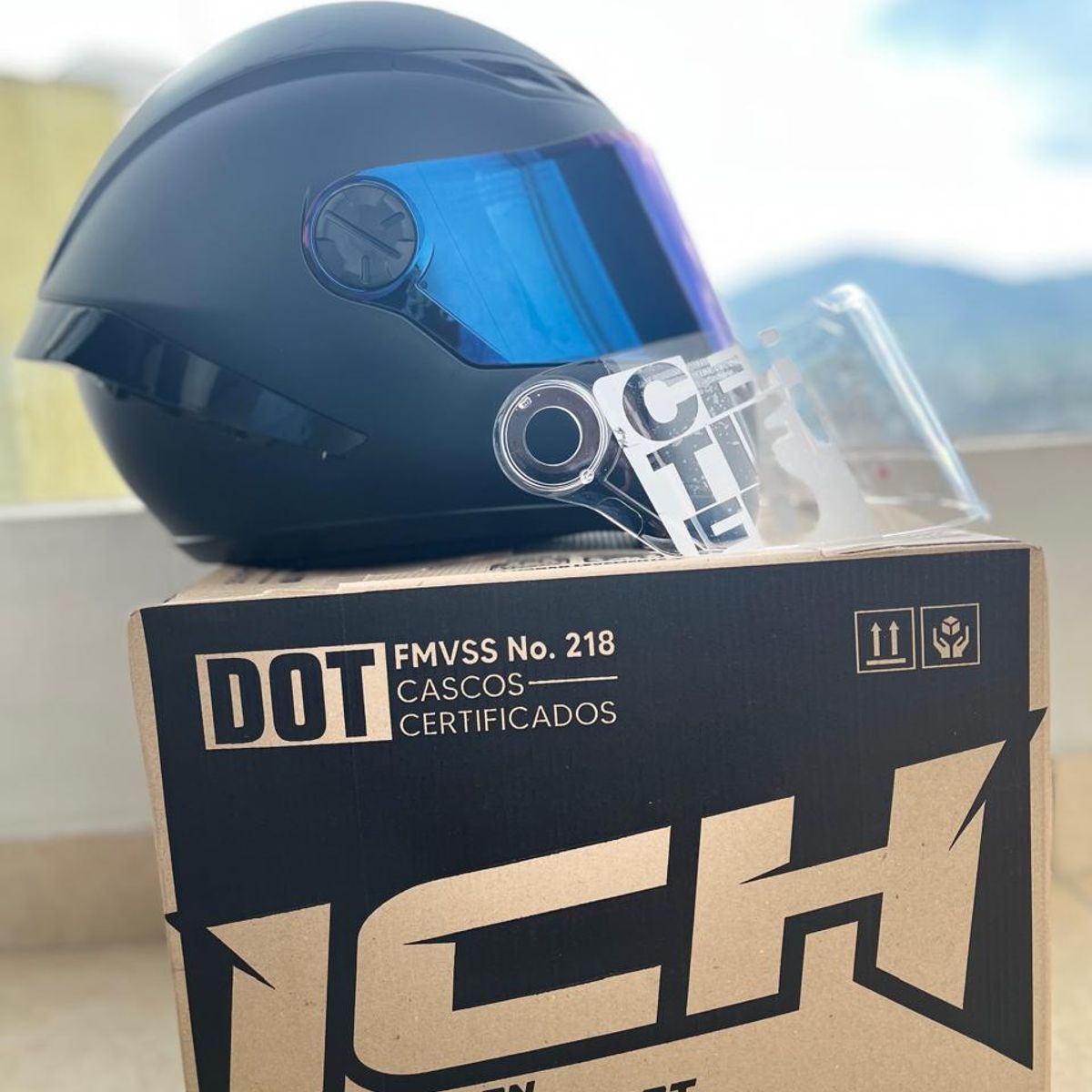 ICH - Casco Ich 501 Visera Azul y Transparente