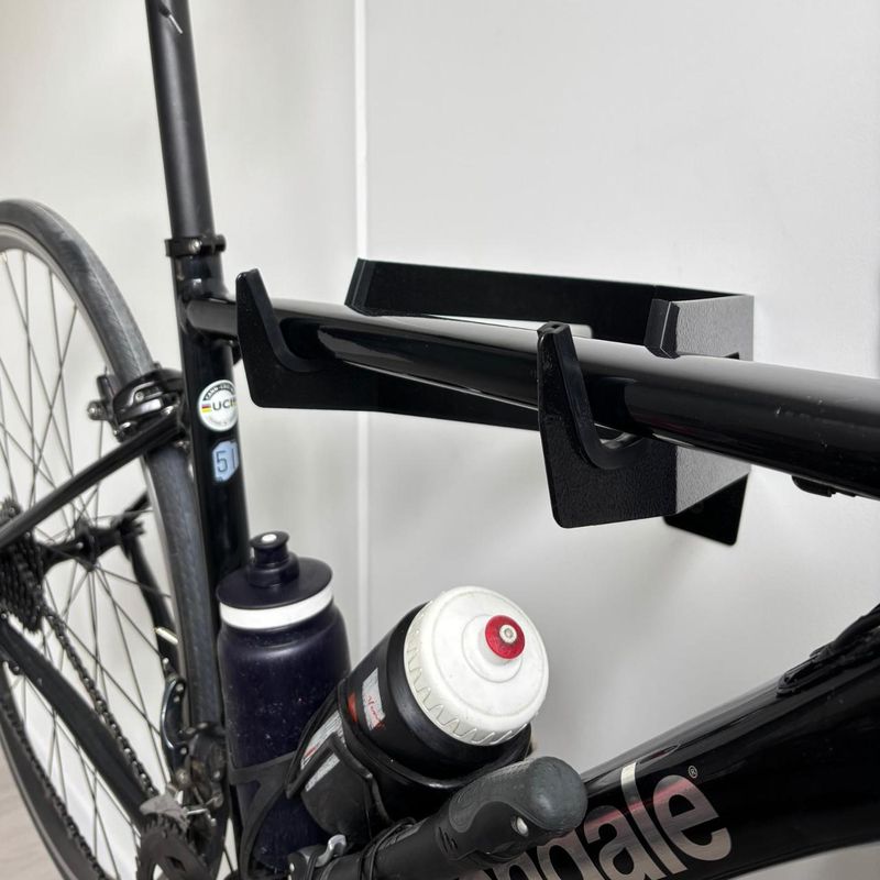 GENERICO - SOPORTE BICICLETA PARED HORIZONTAL MODELO BULLRACK NEGRO