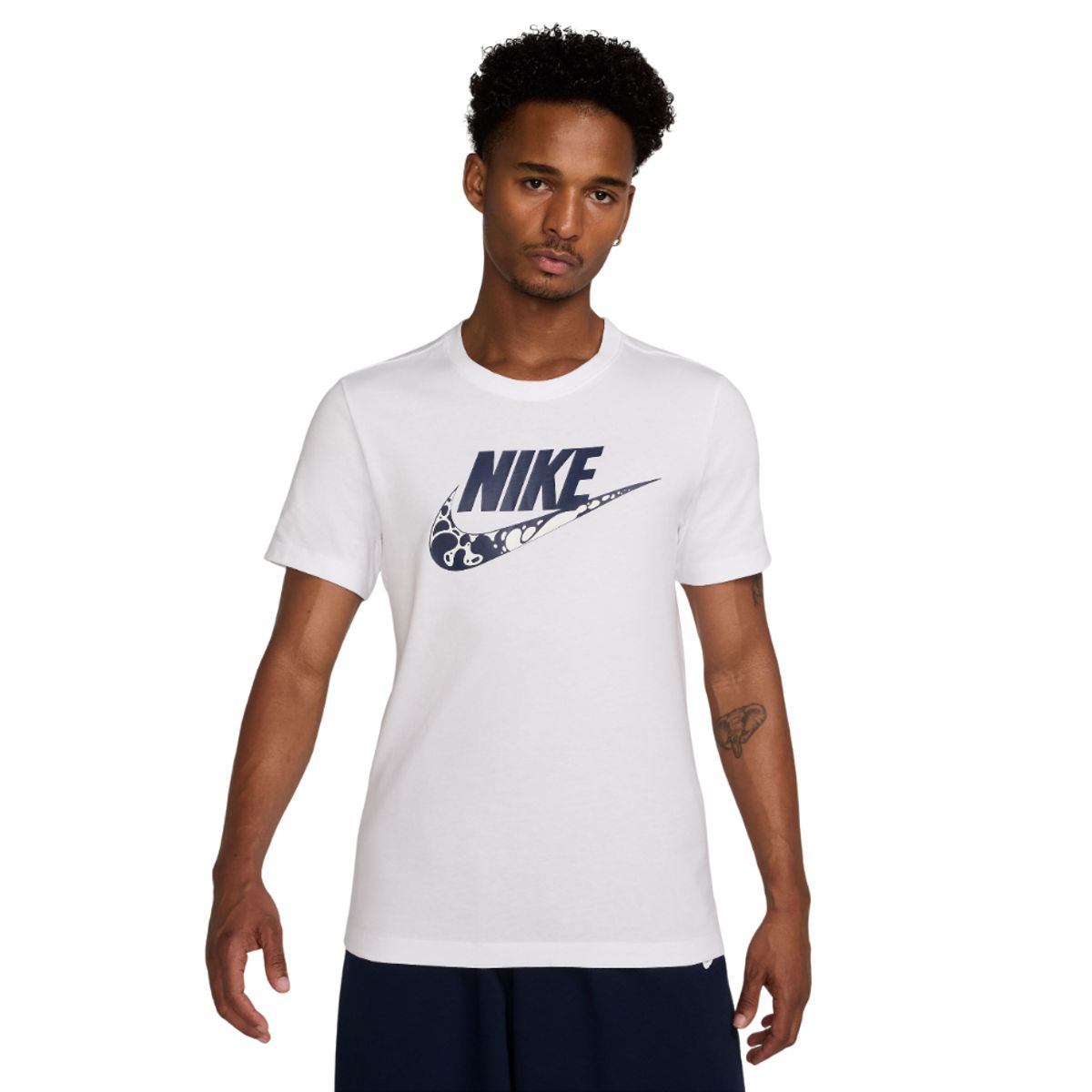 NIKE - Camiseta Nike M Nsw Tee 12Mo Futura Fs Hombre -Blanco