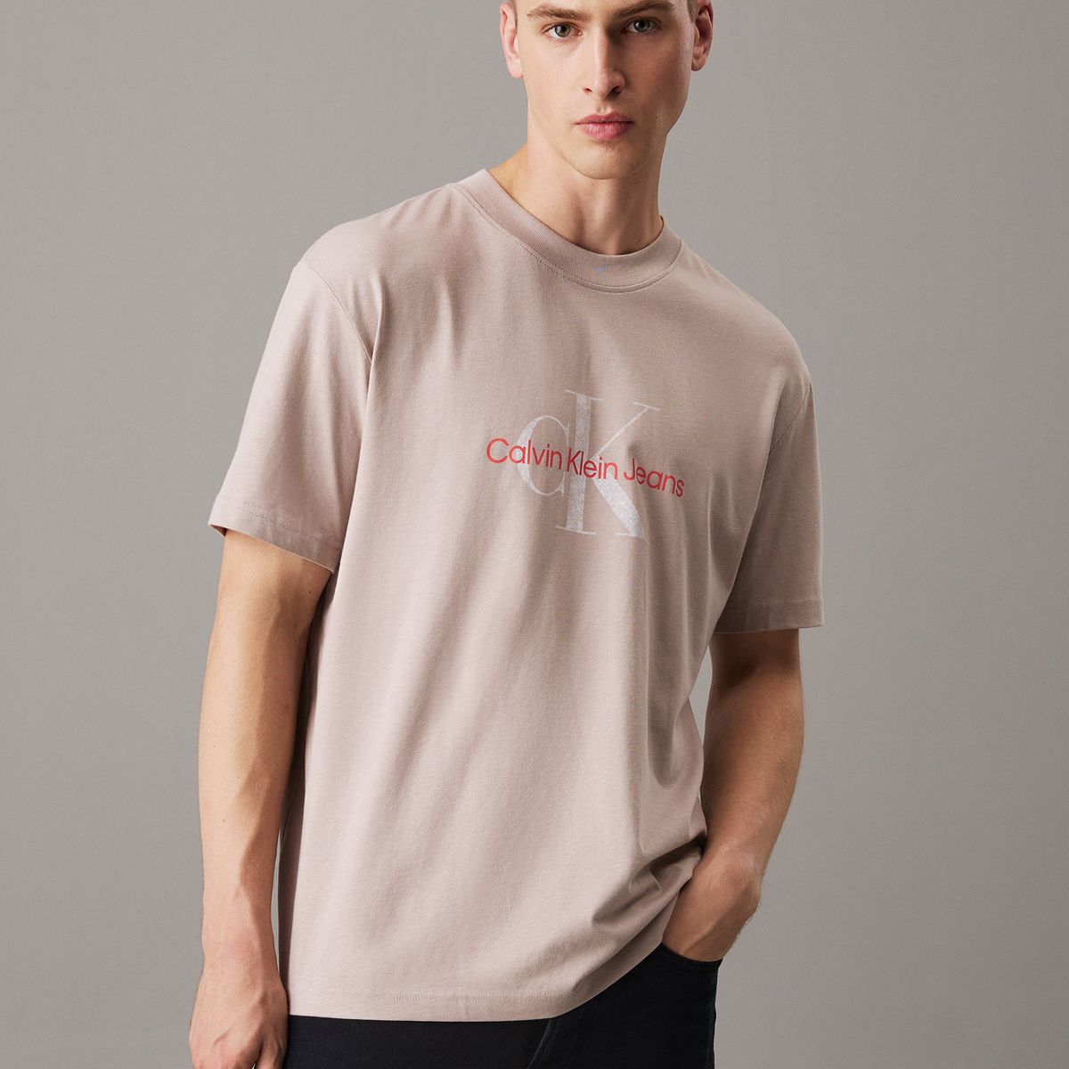 CALVIN KLEIN - Camiseta beige con monograma Calvin Klein