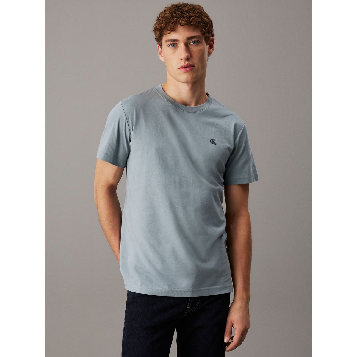 CALVIN KLEIN - Camiseta azul con logo en la parte trasera Calvin Klein