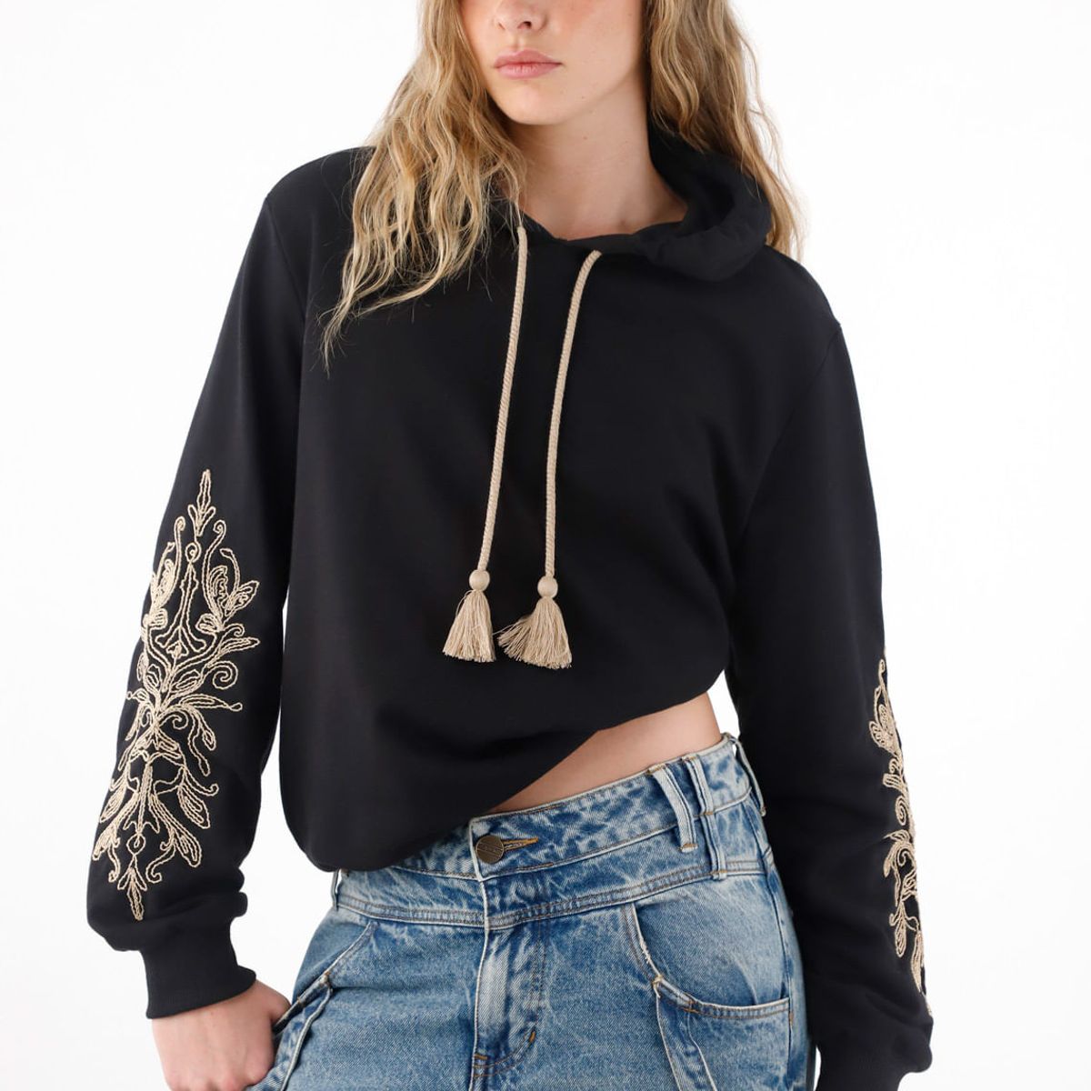 TENNIS - Buzo amplio con cordón y bordados negro para mujer