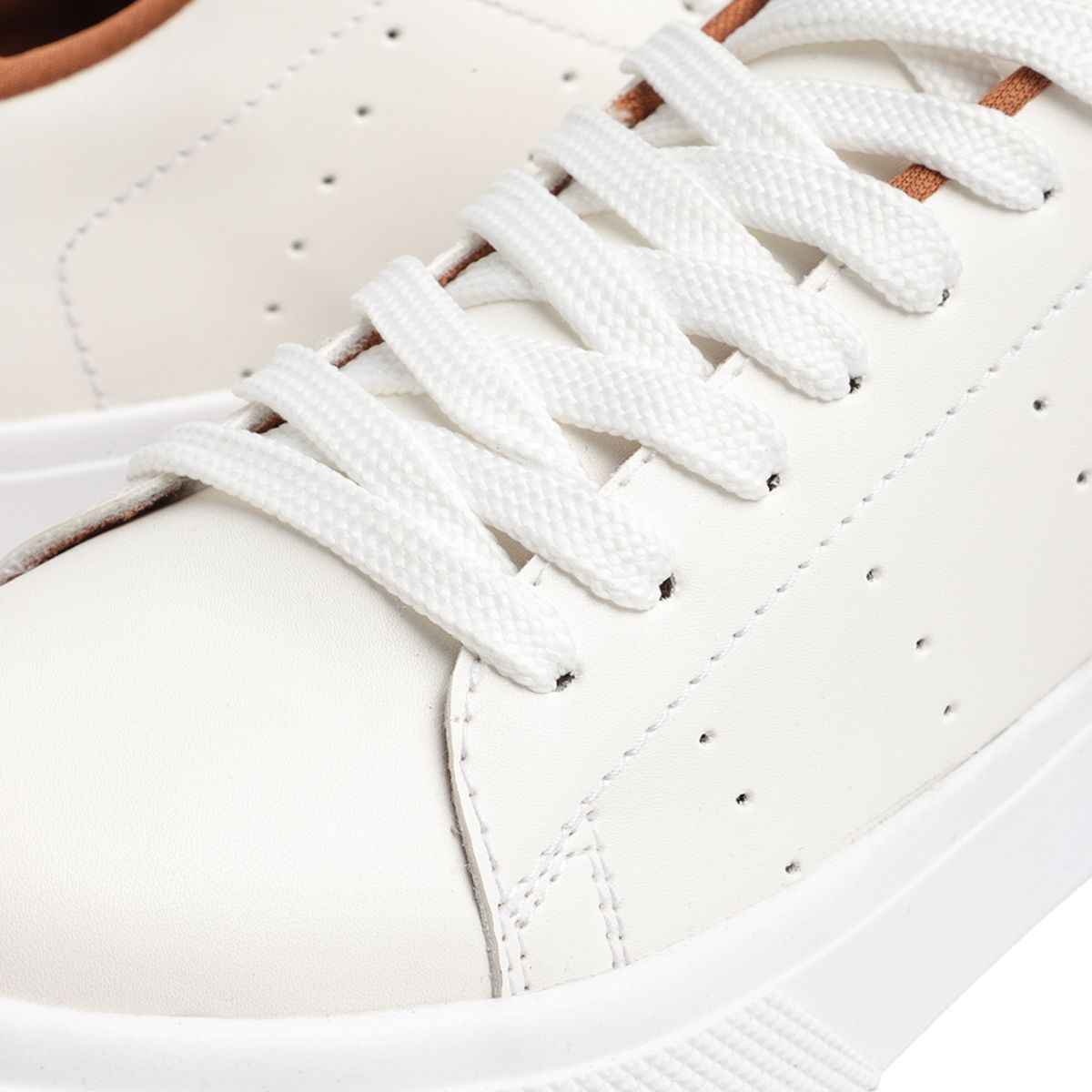 SEVENTEEN - TENIS BLANCOS CON CHULO CAFE SEVENTEEN ONE SMITH