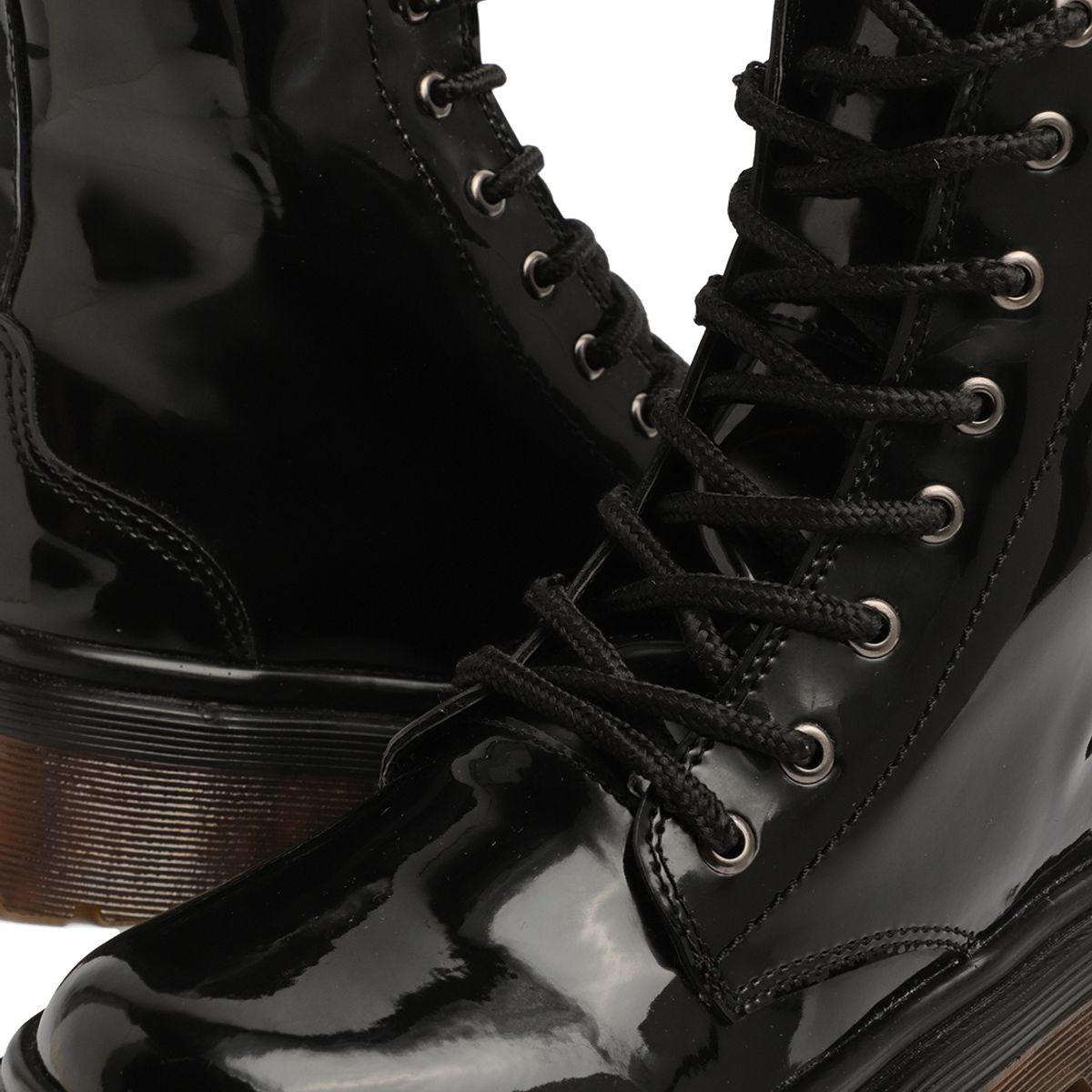 SEVENTEEN - BOTA NEGRA DE CHAROL CON SUELA TRANSLUCIDA SEVENTEEN BRIONA