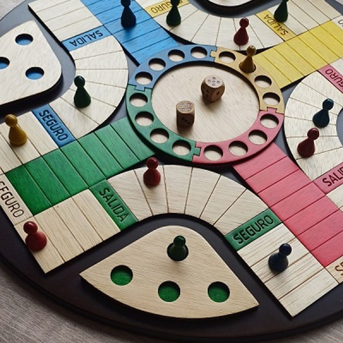 GENERICO - PARQUES DE 4 PUESTOS EN MADERA DE PINO