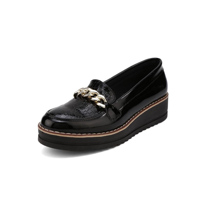 SEVENTEEN - MOCASINES NEGROS EN CHAROL CON GRABADO Y HERRAJE DORADO SEVENTEEN DITI