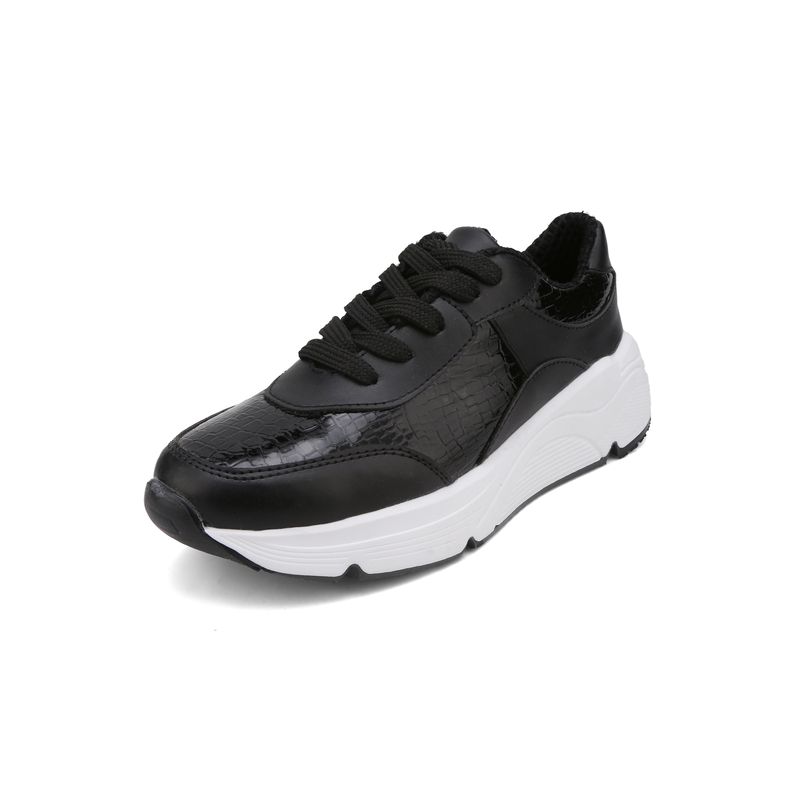 SEVENTEEN - TENIS NEGROS CON GRABADO EN CHAROL SEVENTEEN AKIRA