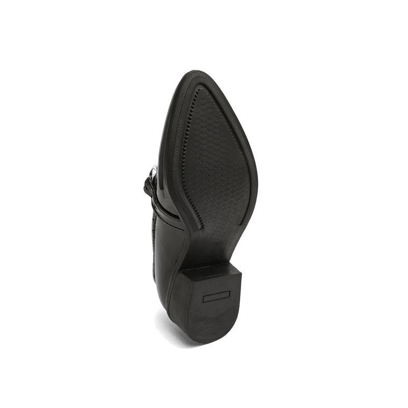 SEVENTEEN - ZAPATO NEGRO CON CHAROL CON HERRAJE PLATEADO SEVENTEEN FABIANA