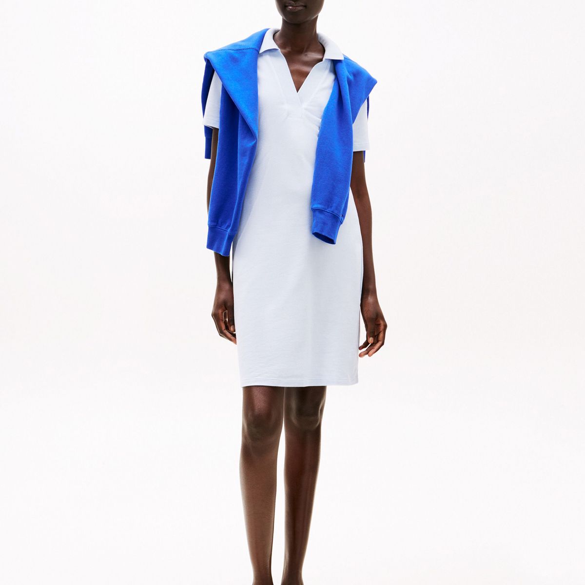 TOMMY HILFIGER - Vestido celeste tipo polo con cuello en V abierto Tommy Hilfiger