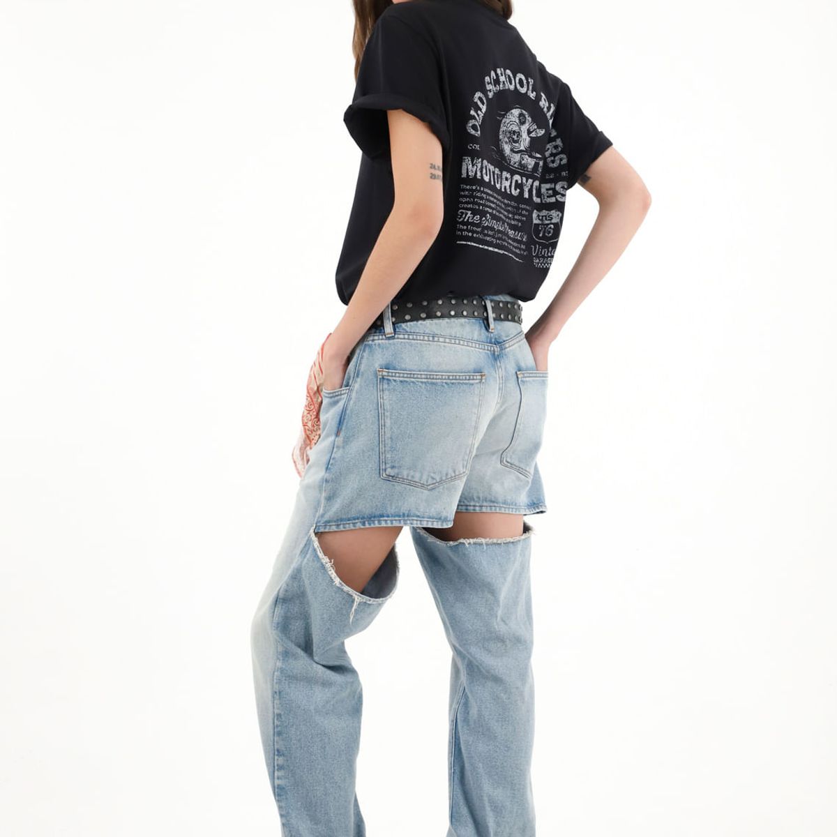 TENNIS - Jean Recto tiro alto con detalles desflecados para mujer